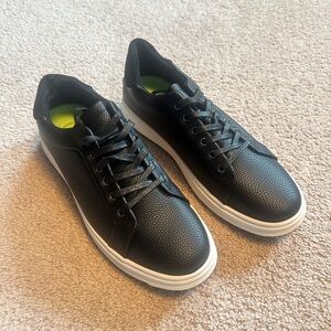 Vance Co. Robby leather sneakers black sz 9.5